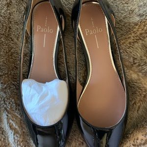 Paola patent leather flats.